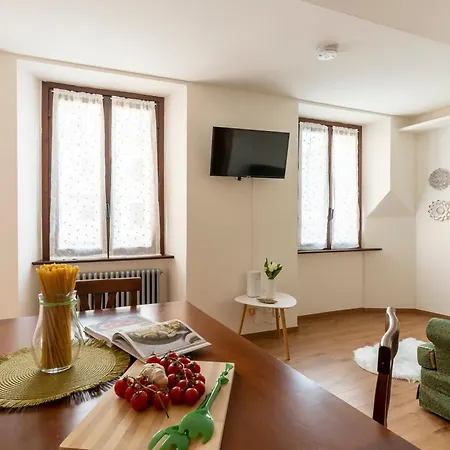 Duomo & Station - Self Check-in & Access Apartamento