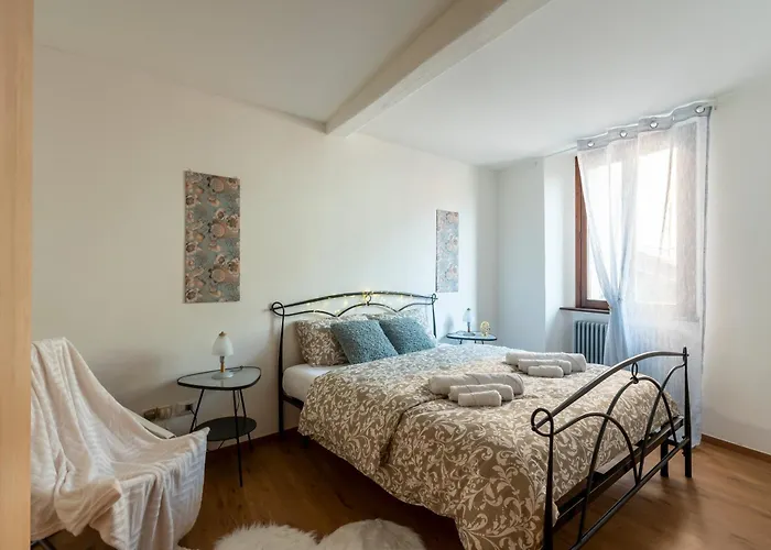 Duomo & Station - Self Check-in & Access דירה