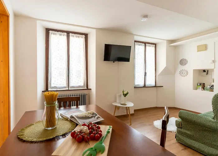 Duomo & Station - Self Check-in & Access דירה