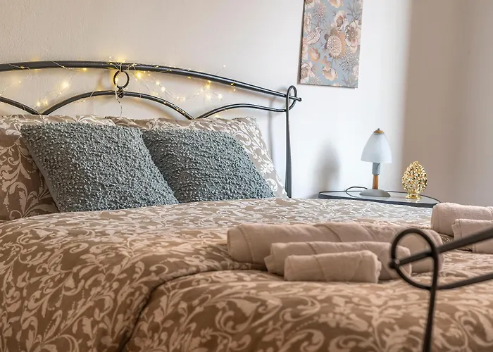 Duomo & Station - Self Check-in & Access