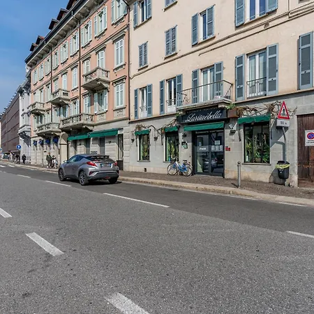 Duomo & Station - Self Check-in & Access *